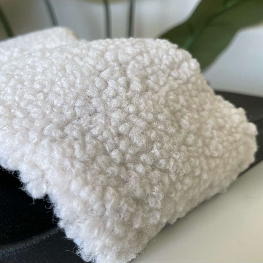 ASOS Fleece Slides - Picture 4 of 5